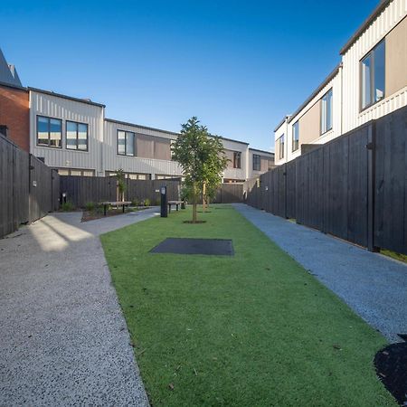Modern Townhouse Close To City With Full Kitchen - Ellerslie Auckland Eksteriør bilde