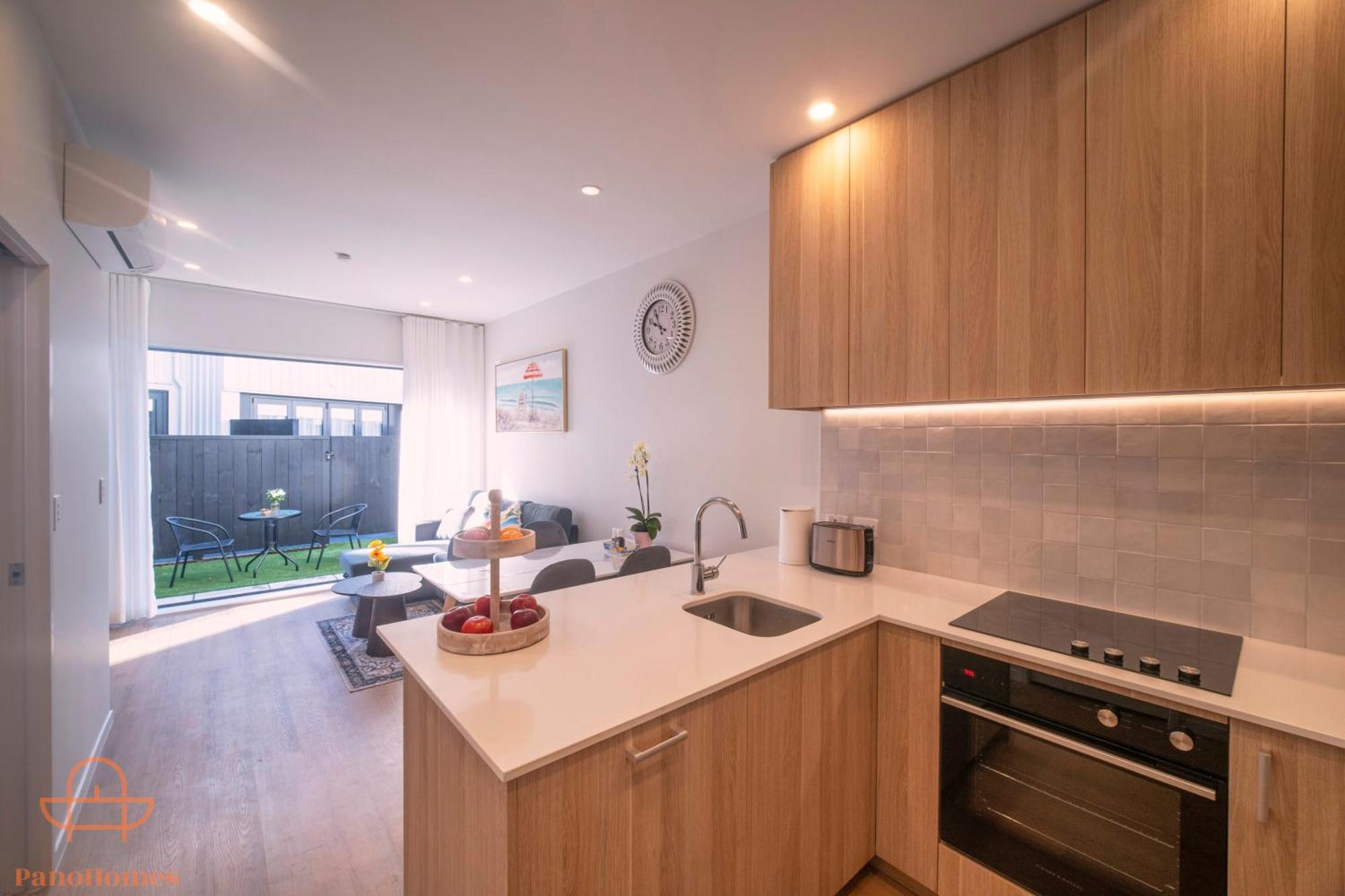 Modern Townhouse Close To City With Full Kitchen - Ellerslie Auckland Eksteriør bilde