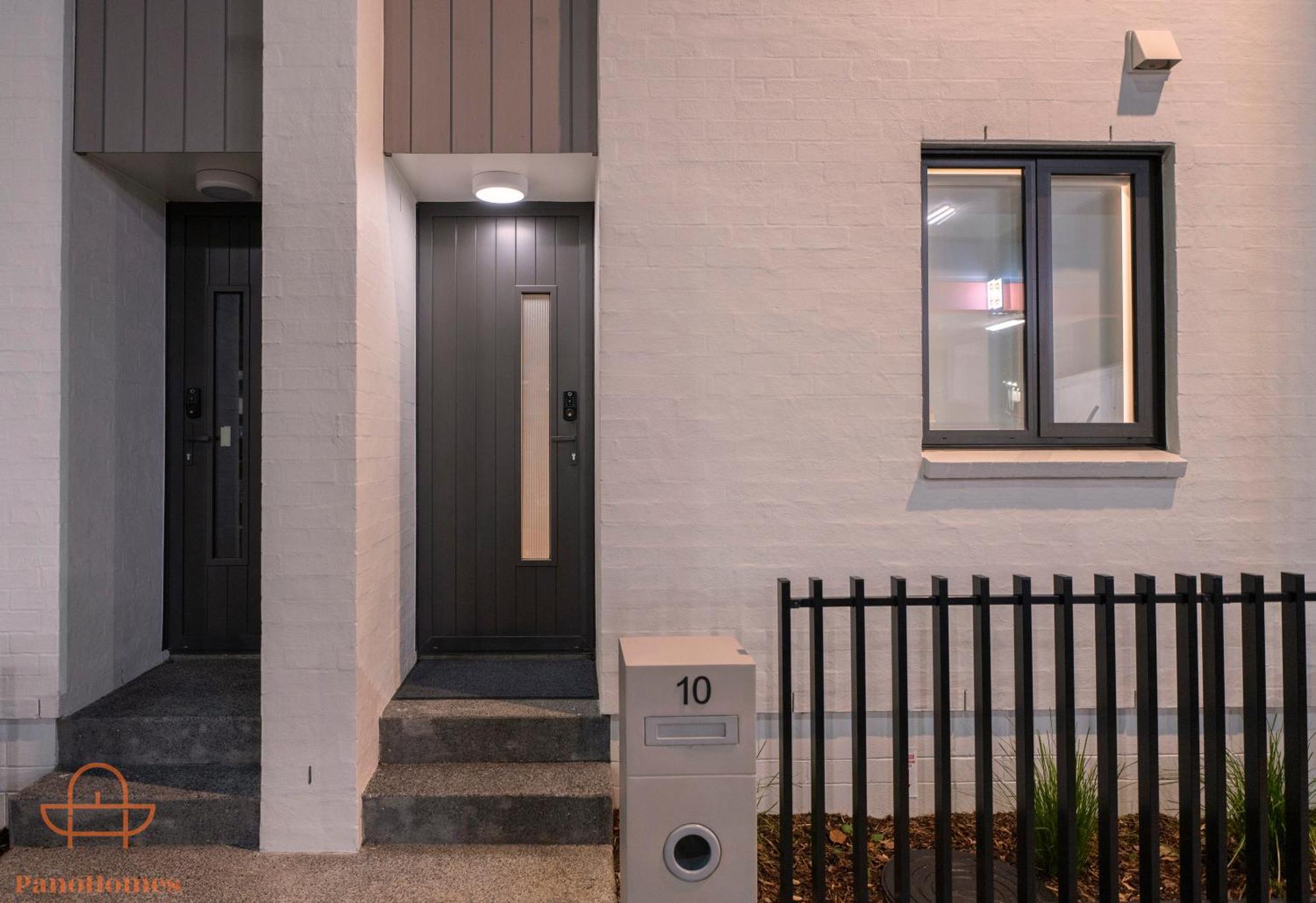 Modern Townhouse Close To City With Full Kitchen - Ellerslie Auckland Eksteriør bilde