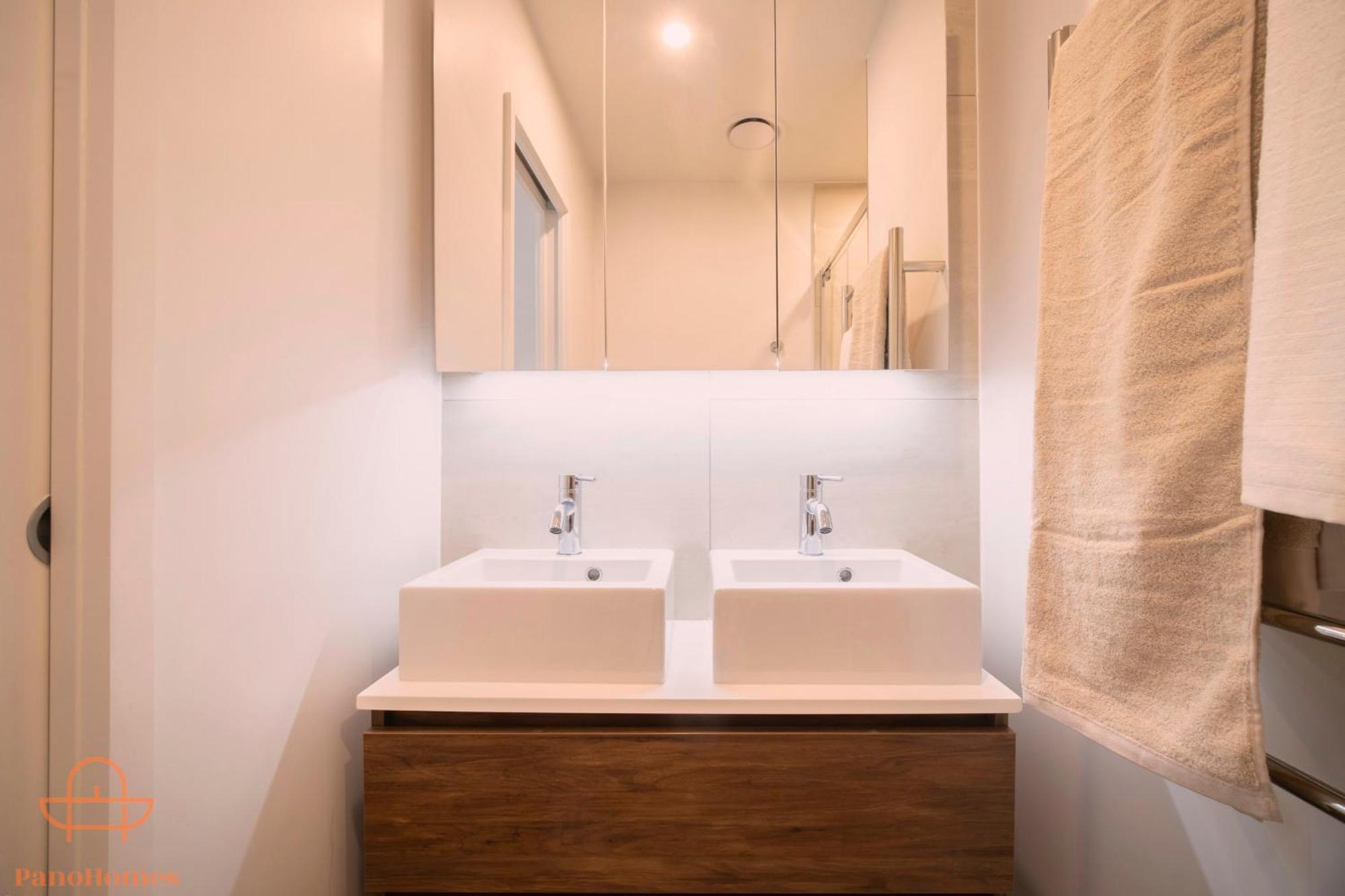 Modern Townhouse Close To City With Full Kitchen - Ellerslie Auckland Eksteriør bilde