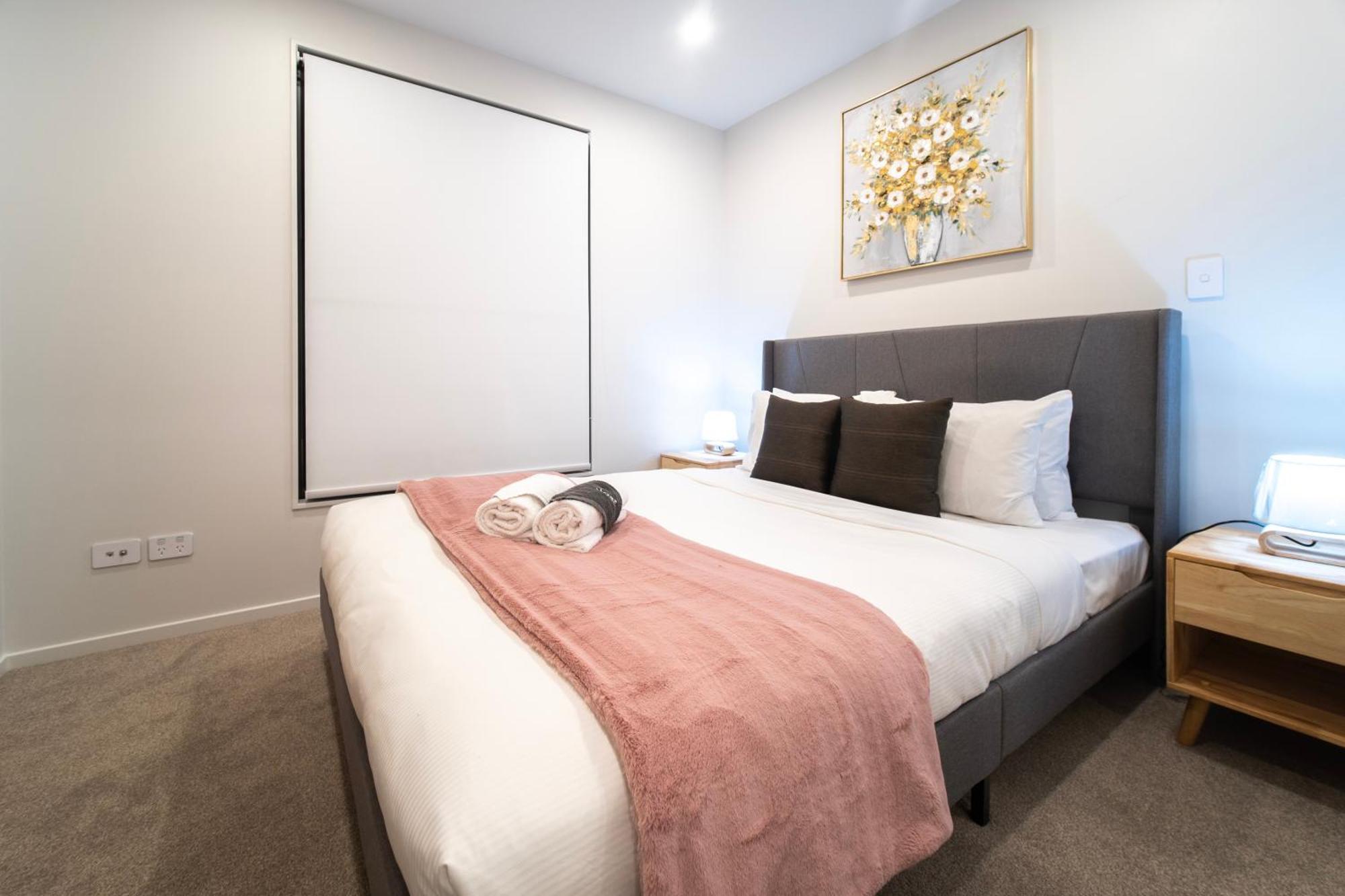Modern Townhouse Close To City With Full Kitchen - Ellerslie Auckland Eksteriør bilde
