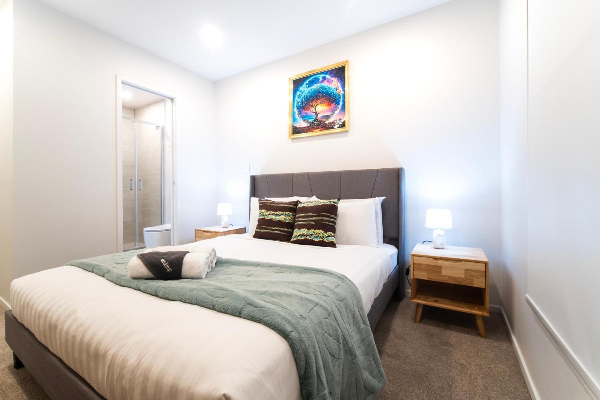 Modern Townhouse Close To City With Full Kitchen - Ellerslie Auckland Eksteriør bilde